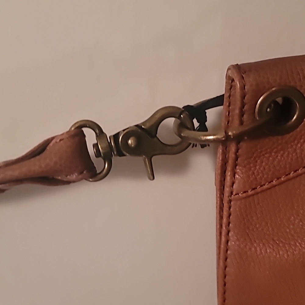 🆕Frye Handbag - Picture 3 of 9